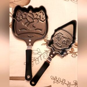 Bundle of 2 Themed Kids Skillets (Pancakes)